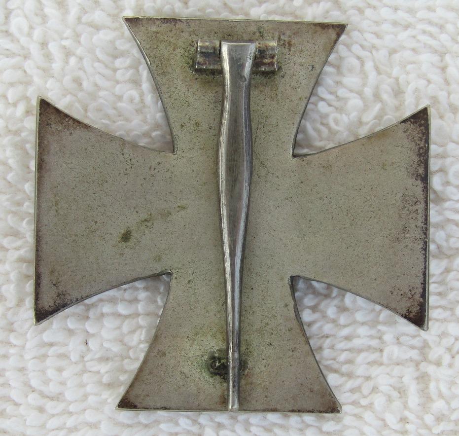 WWII Iron Cross 1st Class With Issue Case-Missing Catch-Paul Meybauer?