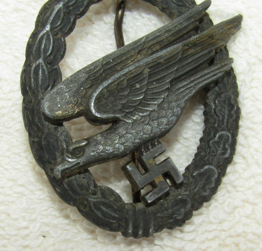 Late War Luftwaffe Paratrooper Badge By Assmann