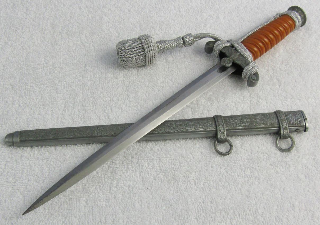 Wehrmacht Officer's Dagger With Scabbard-Portapee-WKC