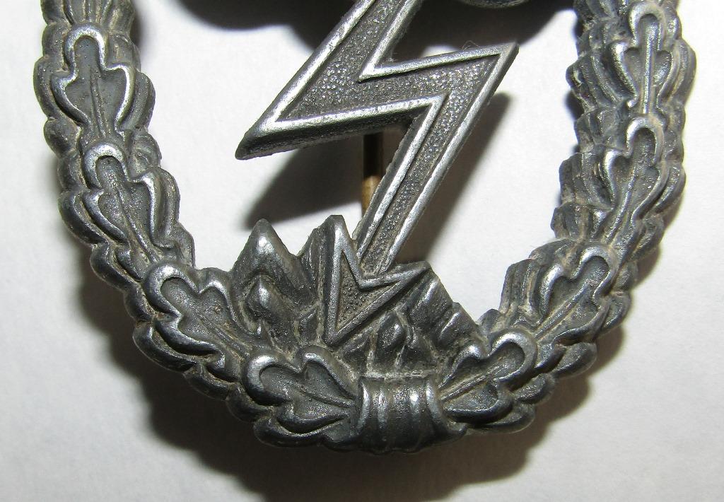 Luftwaffe Ground Assault Badge (GAB) Issue Badge- "J.E. HAMMER & SOHNE"