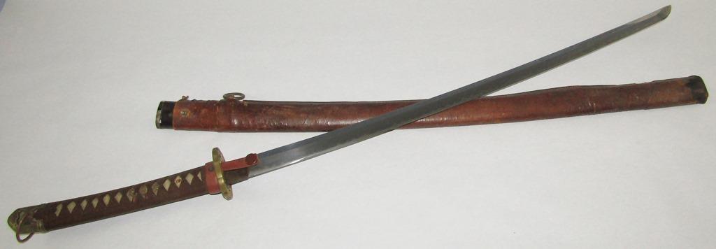 WW2  "SHIN-GUNTO"  Japanese Army Officer's Type 98 Samurai Sword-Leather Scabbard-Signed