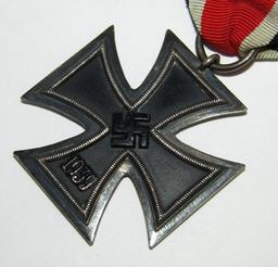 2pcs-WW2 Iron Cross 2nd Class And Eastern Front Medal With Tunic Button Hole Ribbon