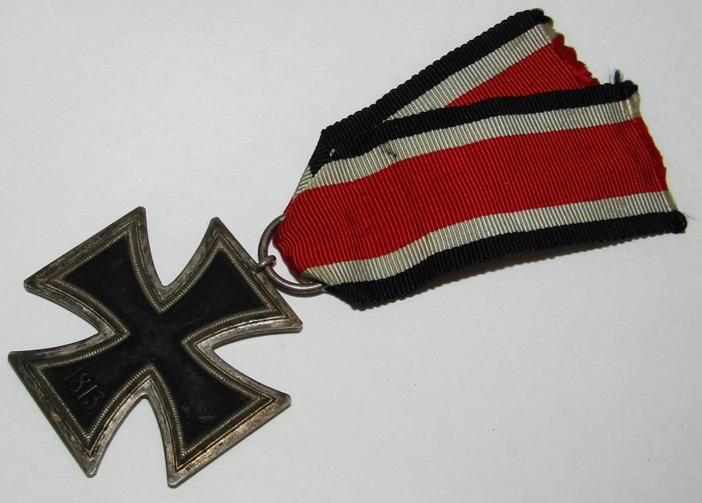 WW2 Iron Cross 2nd Class With Ribbon-"25" Maker