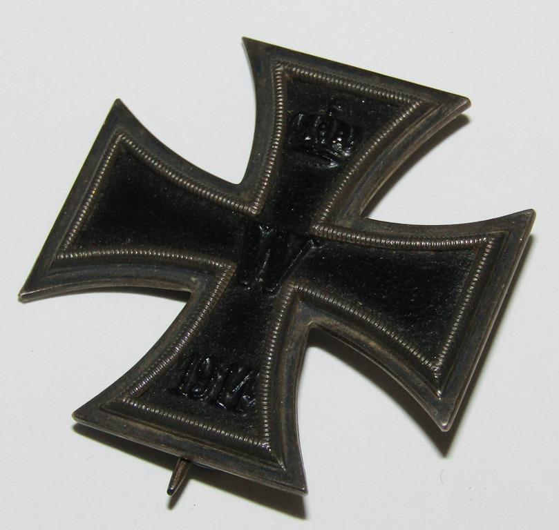 WW1 Iron Cross 1st Class W/Issue case-"S-W" Maker Stamped For "Sy Wagner, Berlin"