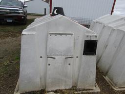 ( 18 ) Big Foot Poly Square Opaque Calf Huts with Feeders, Pails & Wire Pan