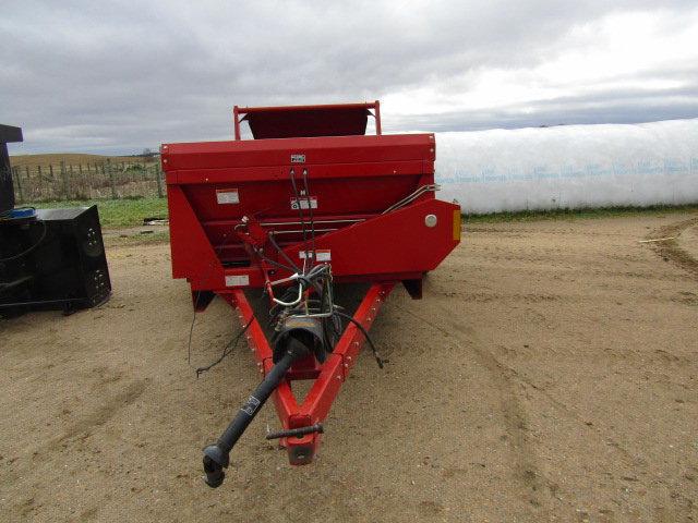 New Holland Model 195 Tandem Axle Manure Spreader, Hydraulic Double Apron,