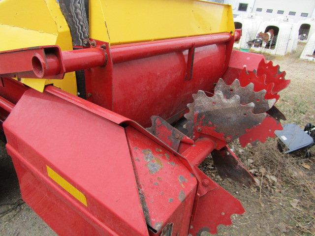 New Holland Model 185 Tandem Axle Manure Spreader