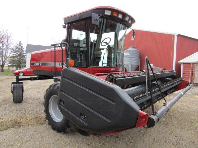 2000 CIH Model 8860 Hydrostatic Self Propelled Windrower