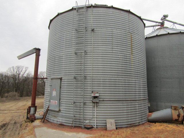 Butler 6000 Bushel +/- Grain Bin, Drying Floor, Stirrator, Vertical Dischar