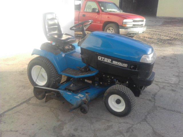 New Holland Model GT22 Hydrostatic Lawn Tractor, Kohler 22 HP Engine, 60 In