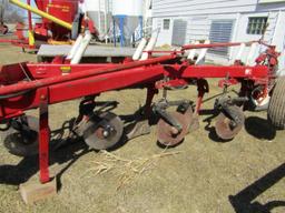 IH Model 720 4 X 18 Semi Mount Automatic RE-Set Plow, Coulters, One Owner,