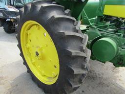 1959 John Deere Model 730 Gas Tractor, John Deere Square Casting Wide Frint