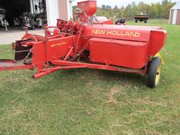 New Holland Model 268 Hayliner Square Baler, Chute, Gandy Preservative Appl