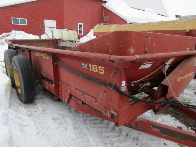 New Holland Model 185 Tandem Axle Manure Spreader, Hydraulic End Gate, POLY