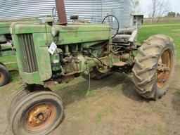 John Deere 420 Tractor, Narrow Front, 3 Point, Good Metal, Not Running, Ser