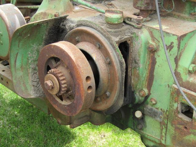 John Deere 620, Narrow Front, Roll-O-Matic, Power Steering, Not Running, Se