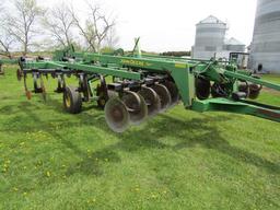 John Deere Model 2700 Soil Management Systems 9 Shank Disc Ripper, Front &