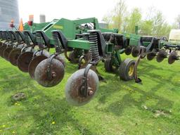 John Deere Model 2700 Soil Management Systems 9 Shank Disc Ripper, Front &