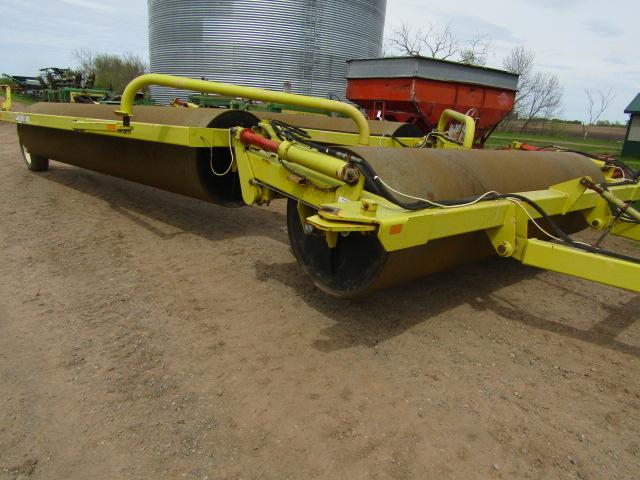 2003 Degelman Model 7645 ( 45 FT.) Land Roller, 36 Inch Drum, Acre Meter, O