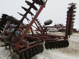 IH Model 490-20 FT. Hydraulic Fold Disc, Needs work, (Blades, Bearings)