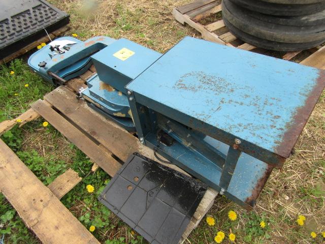 236-399. Older Meat Band Saw, Sales Tax Applies