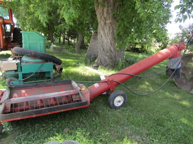 206. Farm King 10 Inch X 12 FT. 45  Degree Jump Auger, One Owner