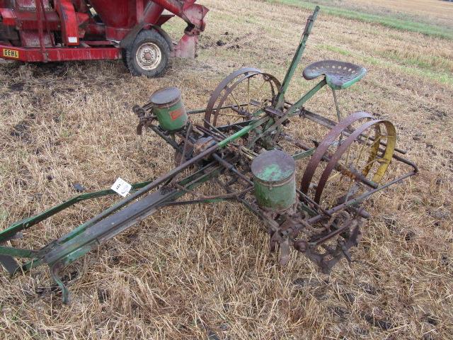 127. Nice John Deere Model 999 Two Row Disc Corn Planter on Steel, Original