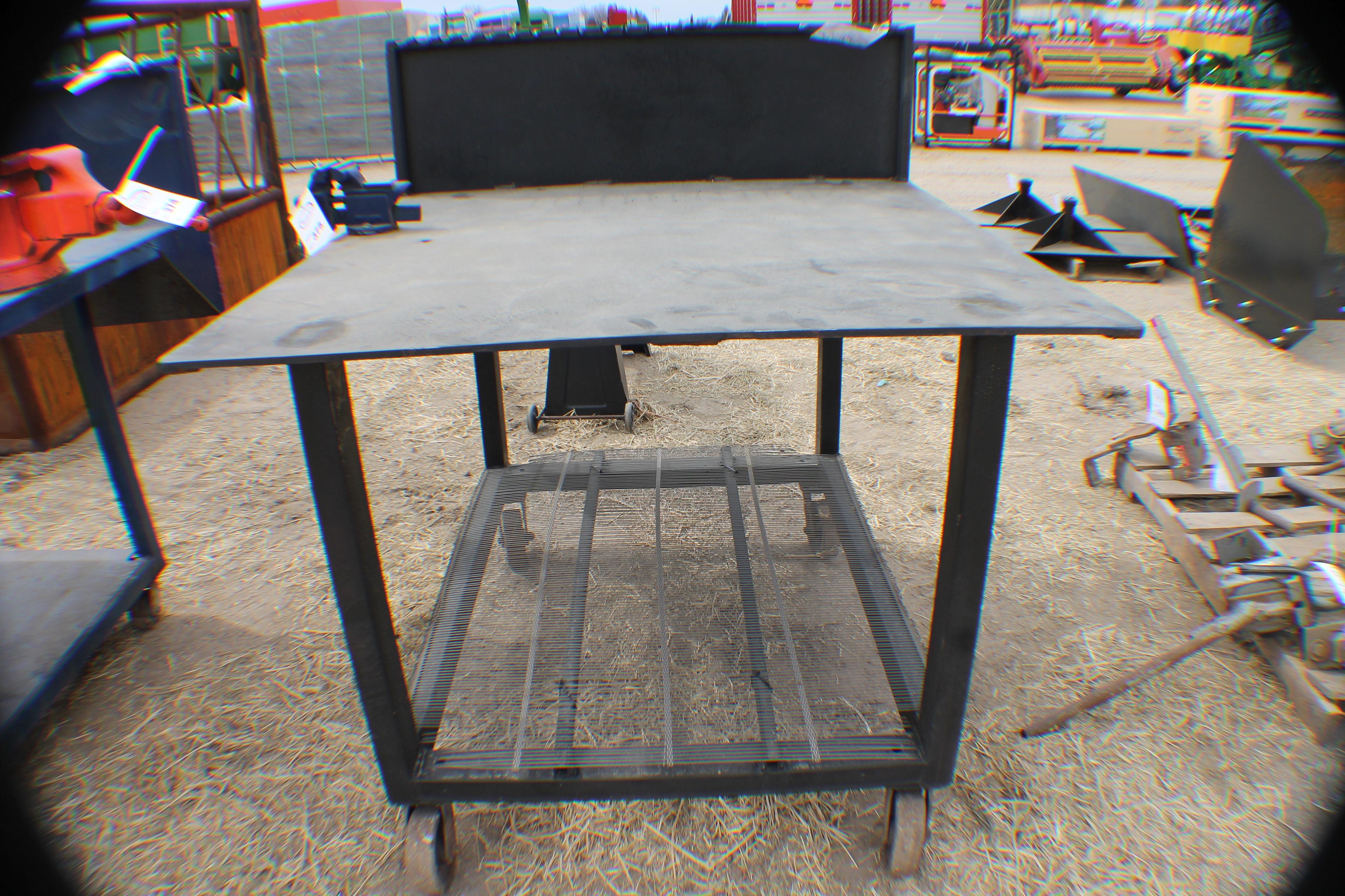 375. 255-652. 4 FT. X 4 FT. Welding Table with Vise, Tax