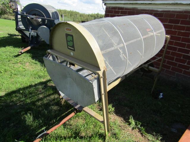 510. Lindsay-Snoco Portable Grain Cleaner, Auger, Motor