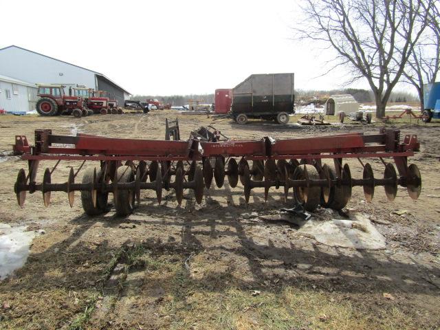 720. IH Model 480 12 FT. Tandem Wheel Carry Disc, ( NO Wings) Plumbed for R