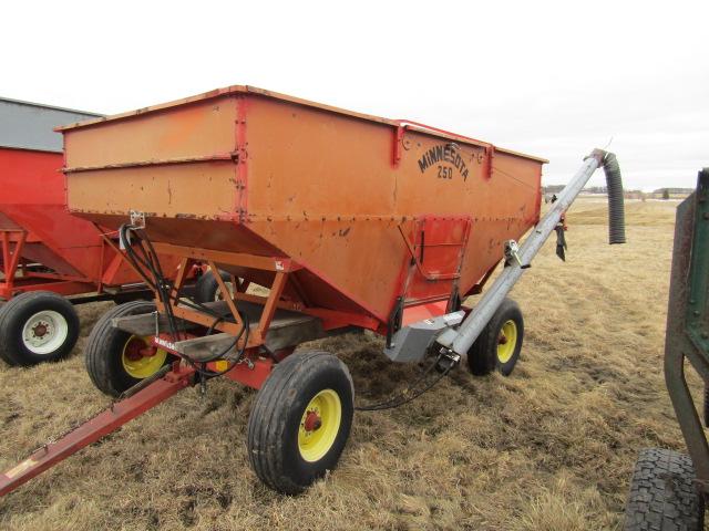 117. MN 250 Gravity Box With 12 FT. Hydraulic Drill Fill Auger on MN 10 Ton