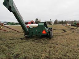 121. New Idea Model 324 Two Row Wide Corn Picker, 8 Roll Husking Bed