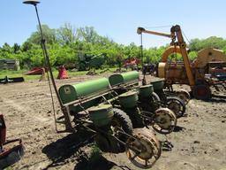 420. John Deere Model 494 Four Row Wide Corn Planter, Dry Fertilizer, Sells