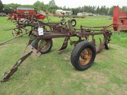 188. John Deere 555 ABH 3 X 14 Inch Pull Type Hyd. Lift Plow