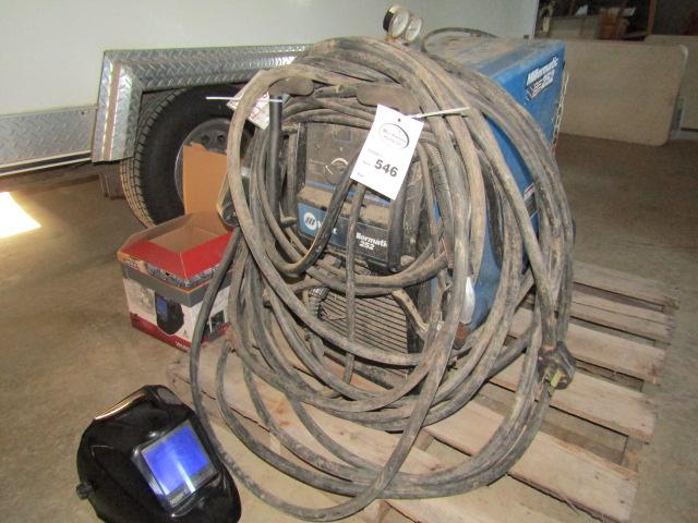 546. 256-464. Miller-Matic 252 Wire-Feed Welder with Self Darkening Helmet,