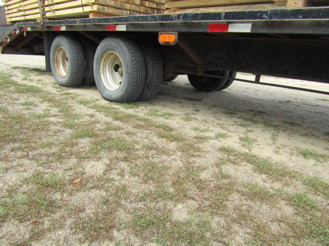 1697. 2008 Brute 8.5 X 32 FT. 5th Wheel Tandem Axle Dual Wheel Flat Bed Tra