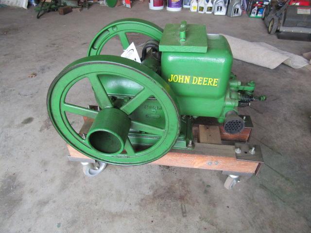 901. John Deere 1.5 H.P. Gas Engine on Caster Roller, Nice Cond.