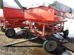 899. Farm King Approx. 175 Bushel Gravity Box with Parker 12 FT. Hydraulic