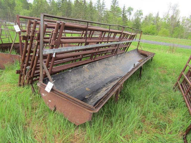 1866. 20 FT. Rubber Belt Feed Bunk with Feed Rail Side
