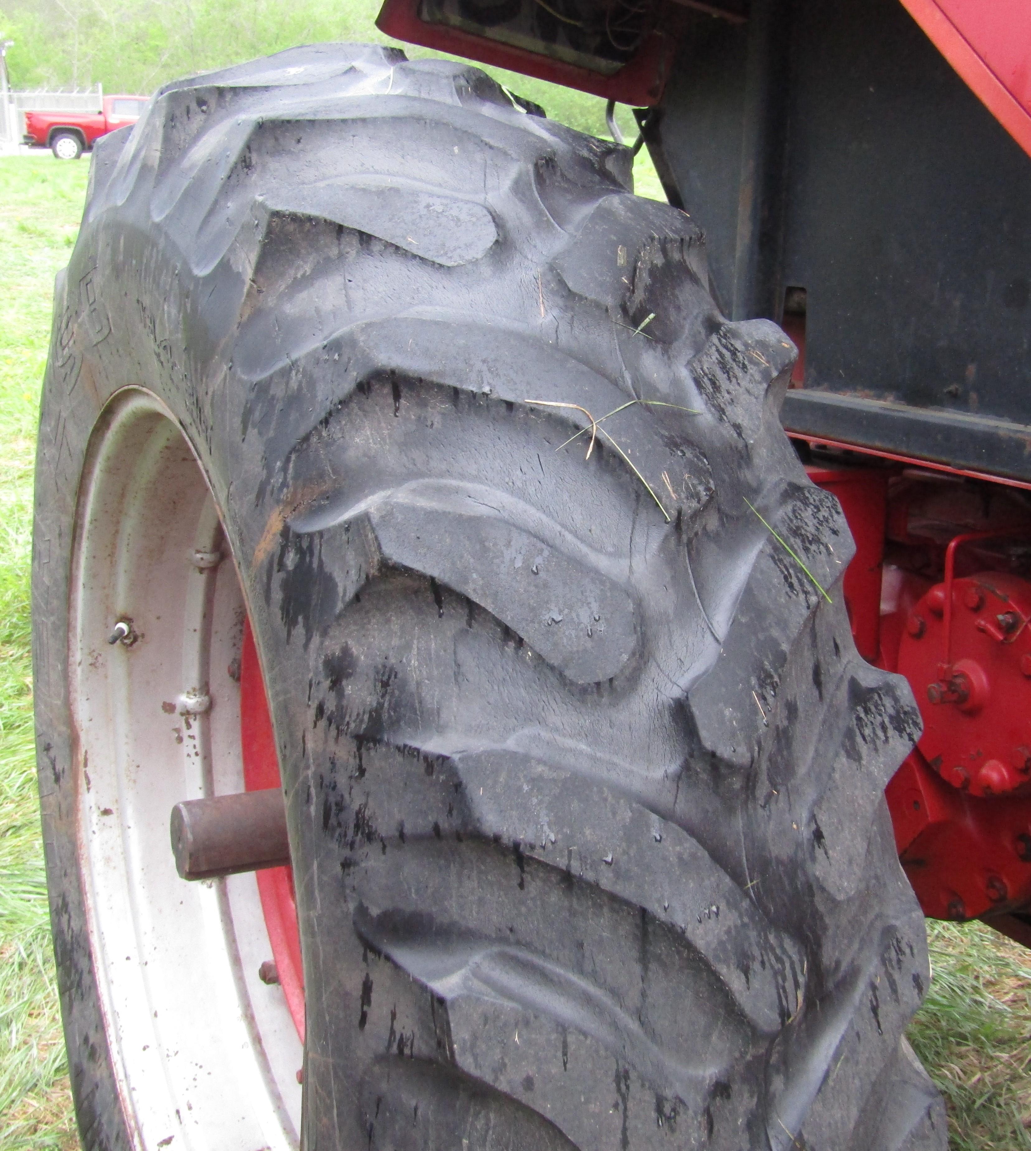 1941. IH Model 1486 Diesel Tractor, Cab, 3 Point, Dual Hydraulics, 540 / 10