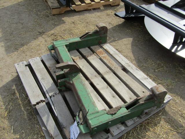 1460. 205-1199, JOHN DEERE QUICK HITCH, TAX