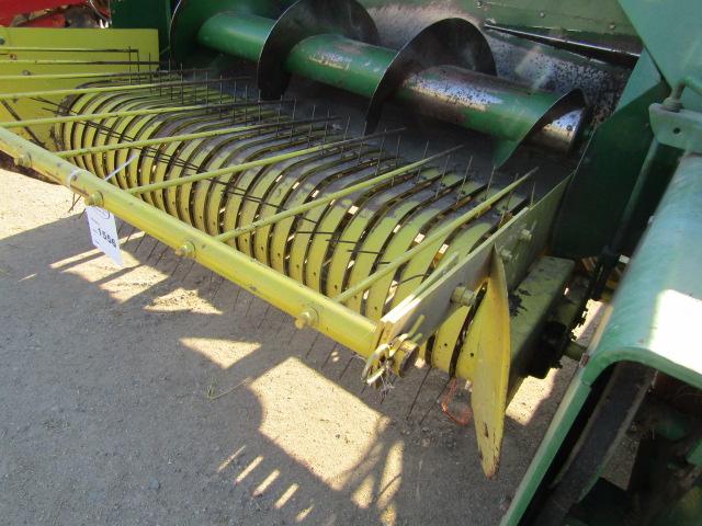 1556. 475-1520 JOHN DEERE MODEL 328 SQUARE BALER, # 40 EJECTOR, HYD. POLE, SN# 8428