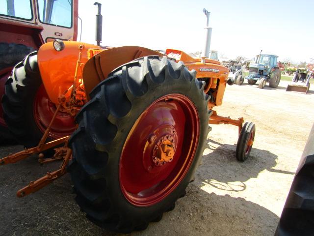 1607. 399-928, MINNEAPOLIS MOLINE 445 GAS TRACTOR, WF, 3 POINT, 13.6 X 38 T