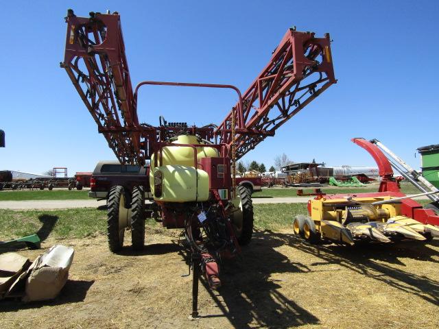 1646. 407-961, HARDI C-1200 SPRAYER, 120FT. BOOMS, HYD. PUMP,  TAX. SIGN ST