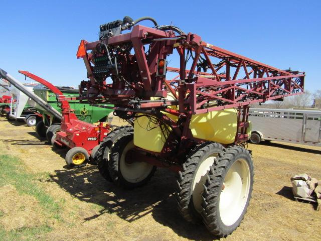 1646. 407-961, HARDI C-1200 SPRAYER, 120FT. BOOMS, HYD. PUMP,  TAX. SIGN ST