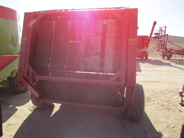 1751. 330-652. CIH 3650 TWNE TIE ROUND BALER, TAX / SIGN ST3