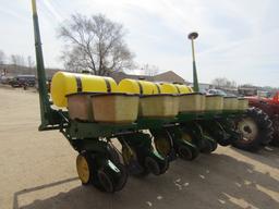 426. 204-223, JOHN DEERE 7000 6 R X 30 CORN PLANTER, LIQUID FERTILIZER, HER