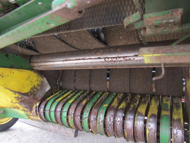 479. 427-1064, JOHN DEERE 435 TWINE TIE ROUND BALER, MONITOR, PUSH OFF, TAX