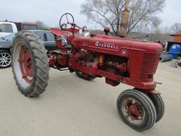 504. 532-1413, FARMALL H TRACTOR, SINGLE HYDRAULICS, TAX / SIGN ST3