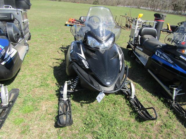 11. 2015 POLARIS 600 WIDE TRAK LX, REAR CARRIER, JIFFY GAS ICE AUGER, HI-LO